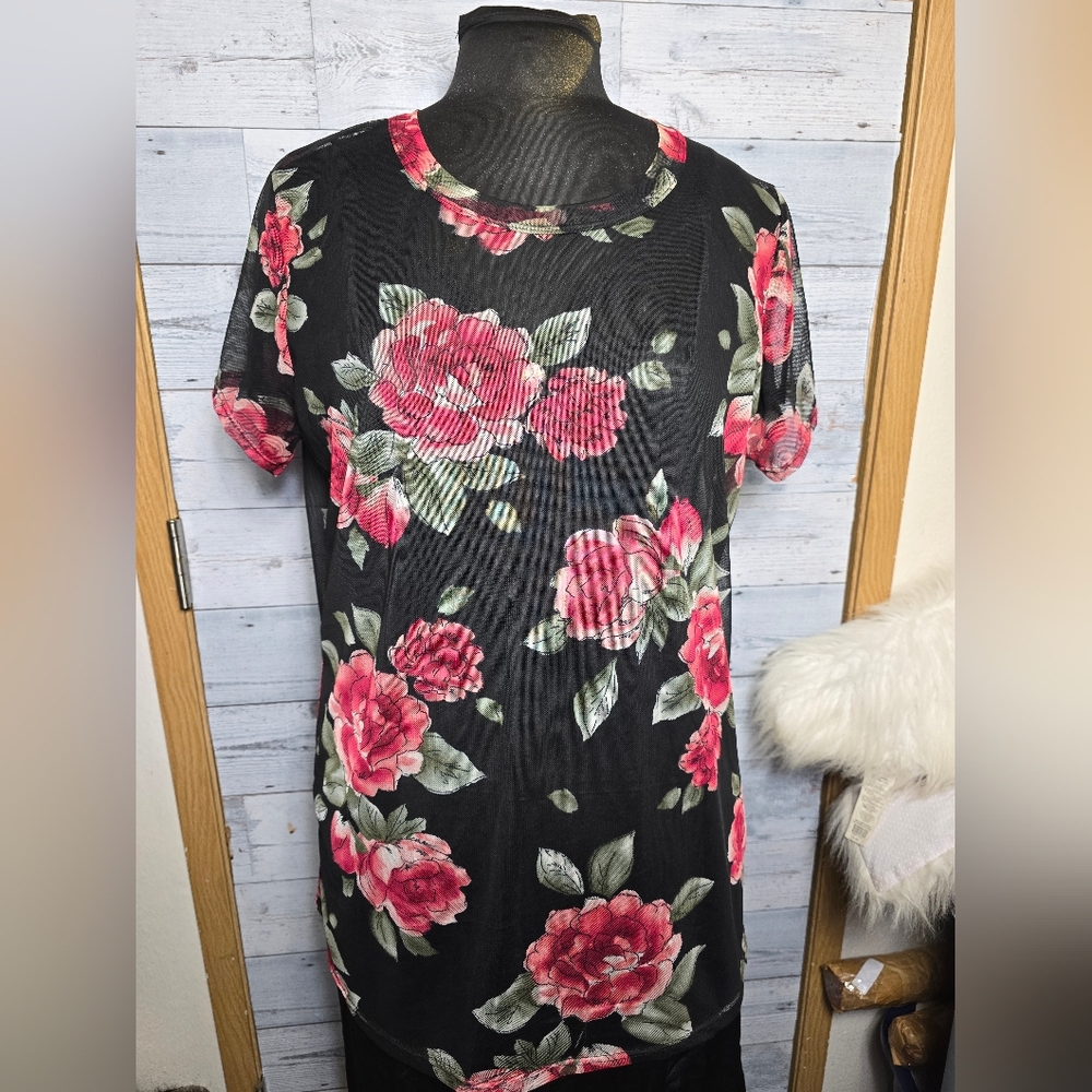 TMG New York Sheer Mesh Floral Short Sleeve Top Sz 3X